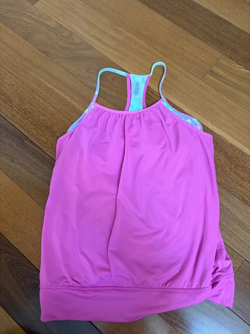 Ivivva top